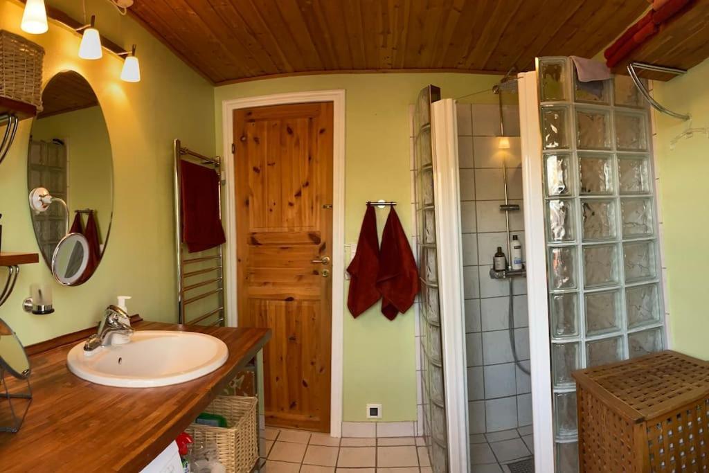 Spacey And Charming Cabin 300 M. From Beach Tjørneholm Exteriör bild
